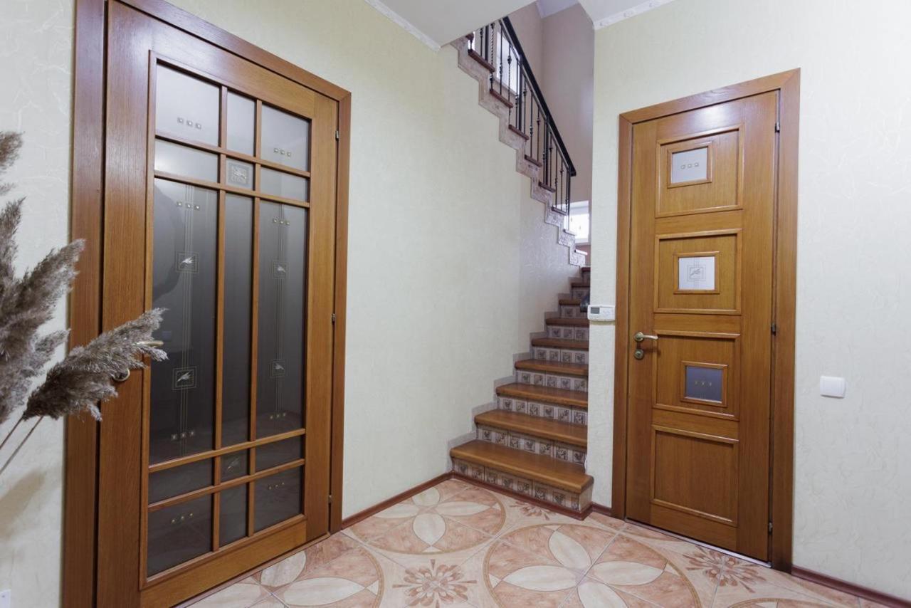 Villa в думбраве с террасой, 5 мин от города