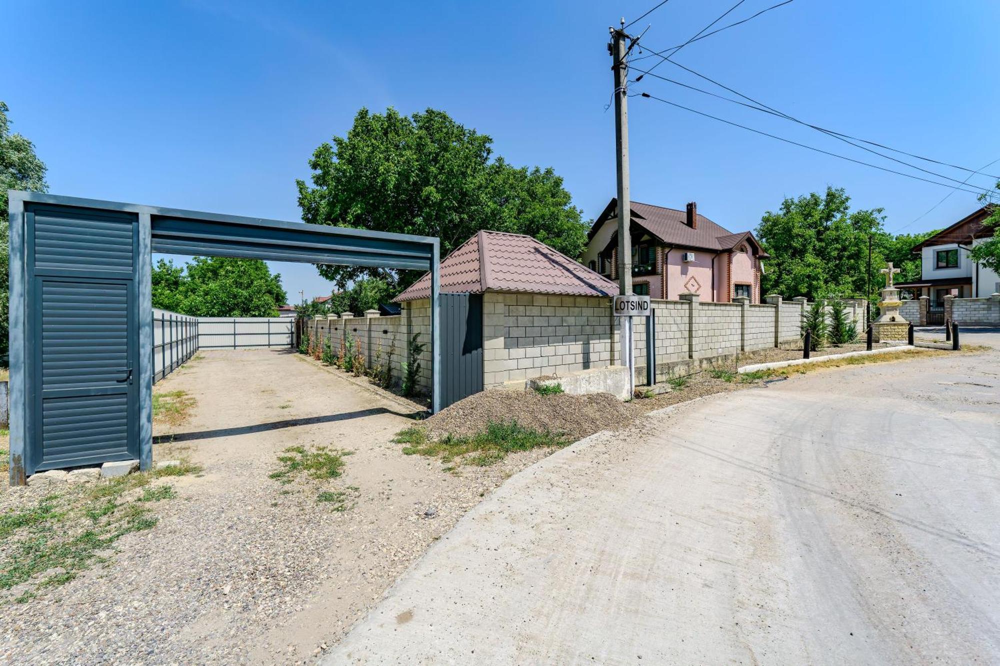 Villa в думбраве с террасой, 5 мин от города